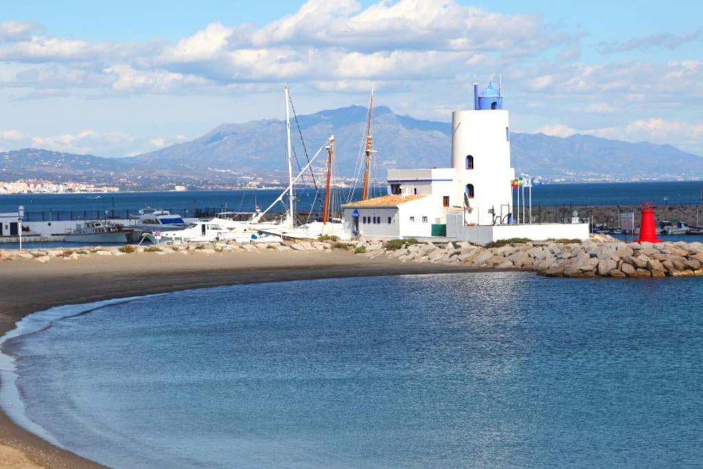 Apartamento Entero Con Solarium En Sabinillas, Con Piscina Y Al Lado Del Puerto De La Duquesa Manilva Exteriér fotografie
