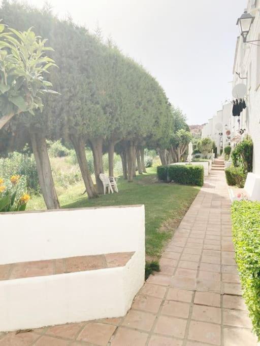 Apartamento Entero Con Solarium En Sabinillas, Con Piscina Y Al Lado Del Puerto De La Duquesa Manilva Exteriér fotografie