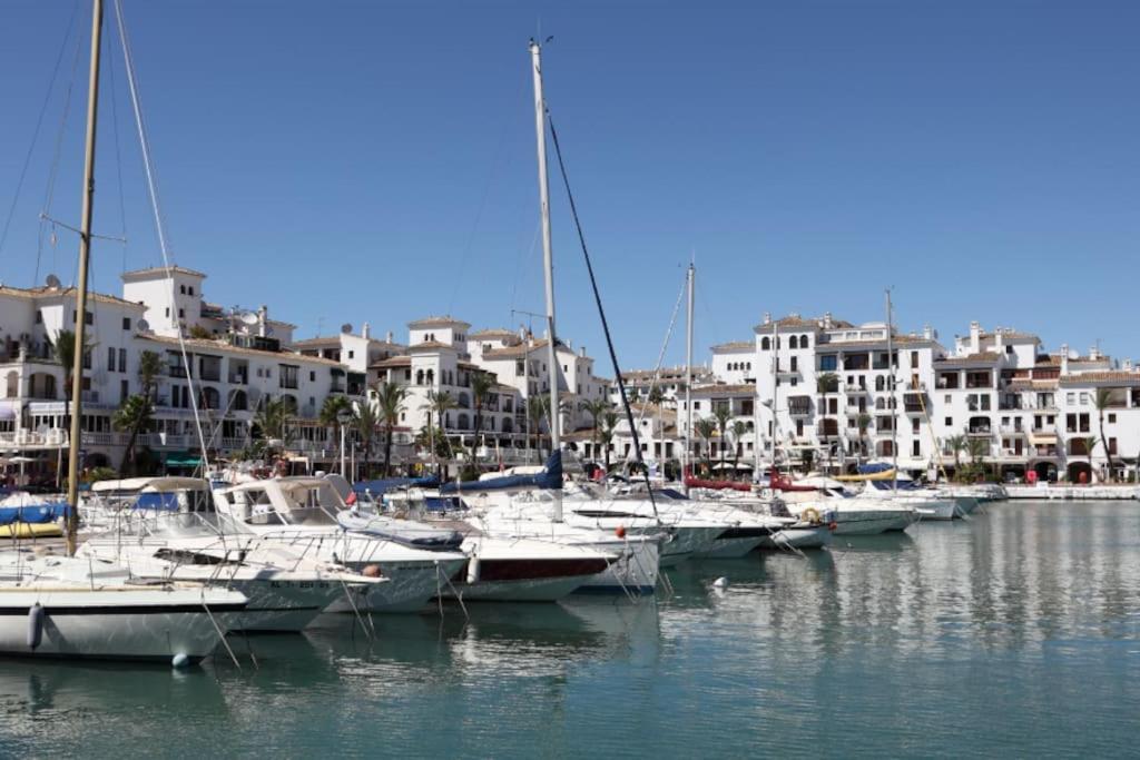 Apartamento Entero Con Solarium En Sabinillas, Con Piscina Y Al Lado Del Puerto De La Duquesa Manilva Exteriér fotografie