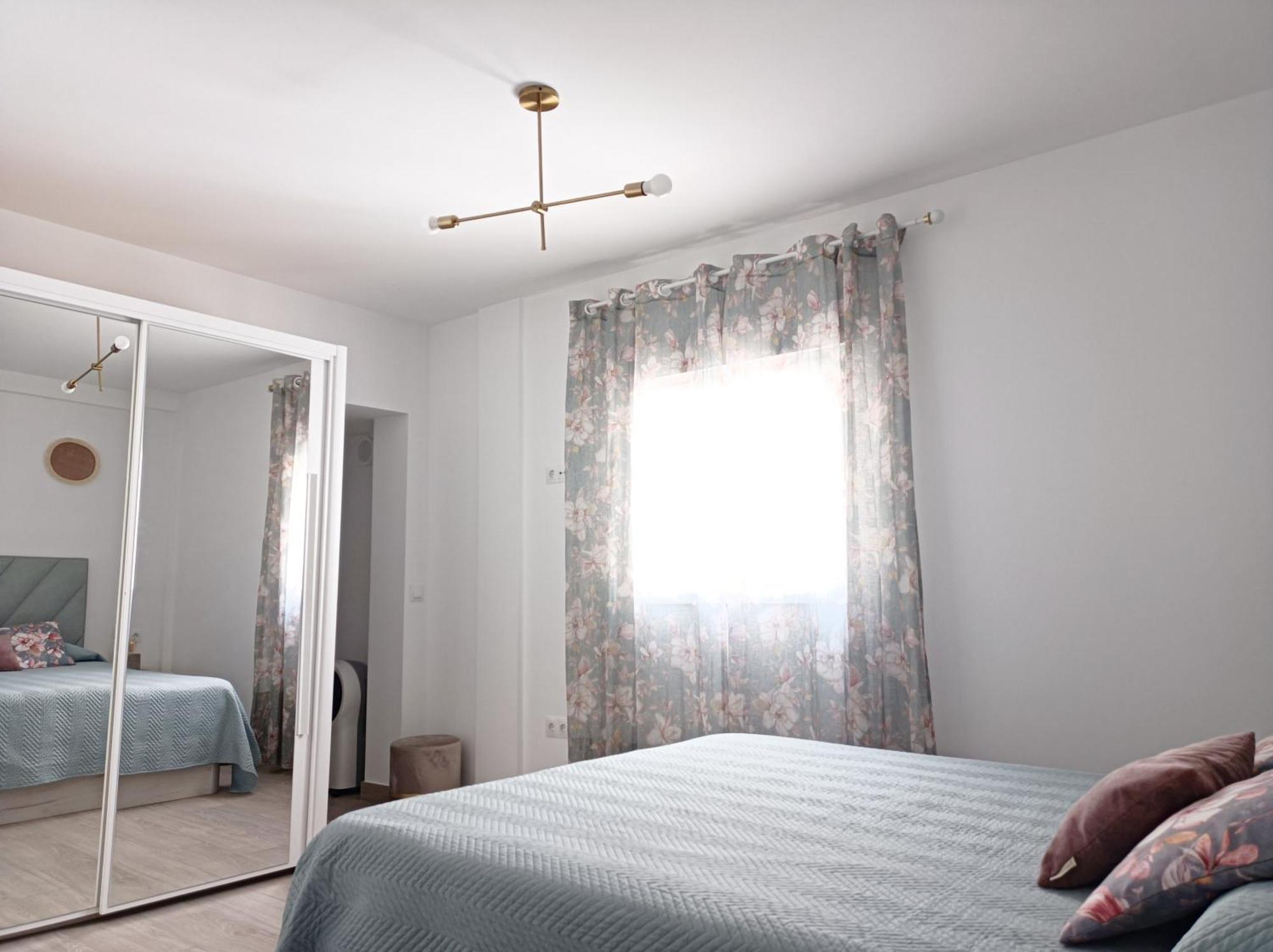 Apartamento Entero Con Solarium En Sabinillas, Con Piscina Y Al Lado Del Puerto De La Duquesa Manilva Exteriér fotografie